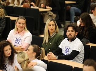 2025-12-05 20-07-01.jpeg